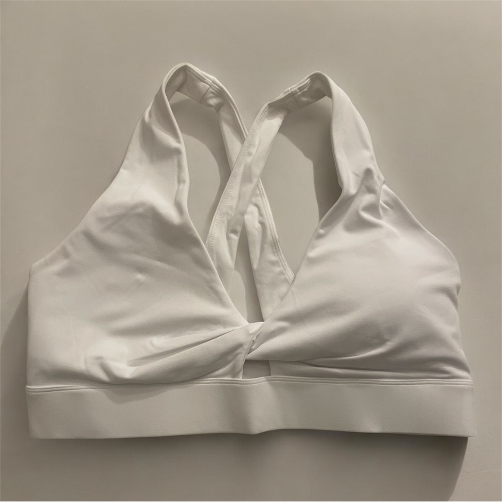 Fabletics White Sports Bra 1X Medium Impact